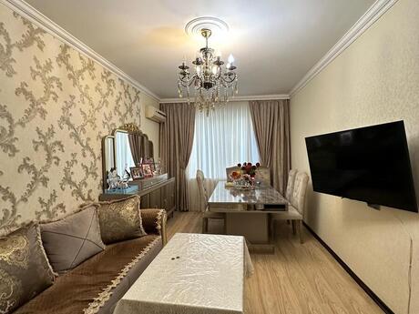 4 otaqlı mənzil, 100 m², Əhmədli: 240 000 ₼ 2