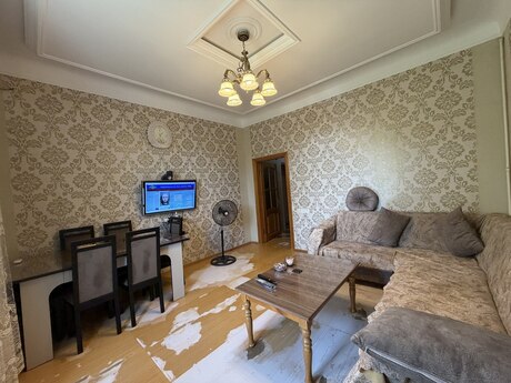 2-room apartment, 45 m², Bakıxanov: 112 000 ₼ 2