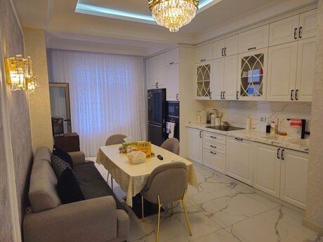 3 otaqlı mənzil, 143 m², Ağ şəhər: 800 000 ₼ 2