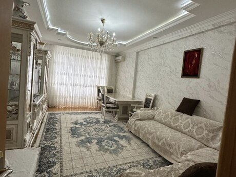 4-комнатная квартира, 137 м², 20 Yanvar: 330 000 ₼ 2