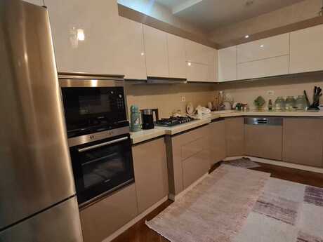 3 otaqlı mənzil, 135 m², İnşaatçılar: 670 000 ₼ 5