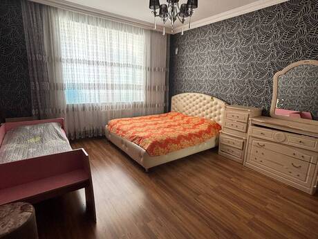 3-комнатная квартира, 124 м², İnşaatçılar: 258 000 ₼ 2