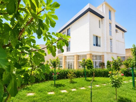 6 otaqlı həyət evi, 600 m², Badamdar: 1 550 000 ₼ 2