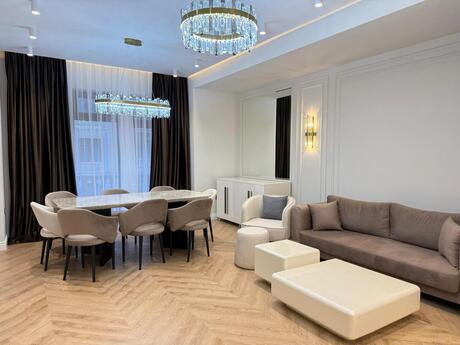 Ağ şəhərdə 3 otaqlı yeni tikili mənzil kirayə verilir, 130 m², 2 300 AZN/ay, şəkil 4 / 12