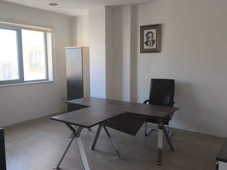 Elan №6319987 - Bakı, Şah İsmayıl Xətai m., 3 otaqlı, 111 m²