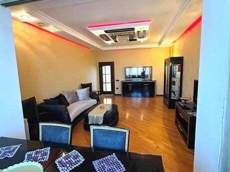 4-room apartment, 155 m², Nizami: 450 000 ₼ 5
