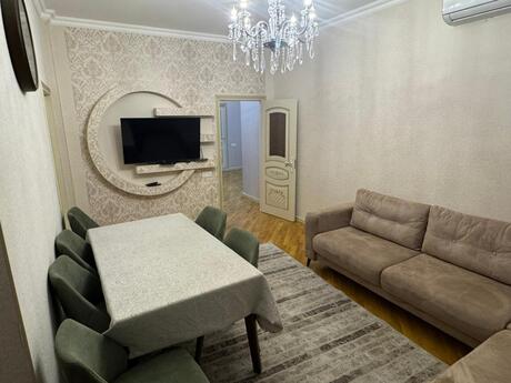 Elan №6320284 - Bakı, Gənclik m., 2 otaqlı, 80 m², 5/22 mərtəbə