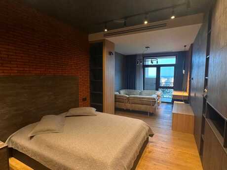 Elan №6320303 - Bakı, Nizami m., 5 otaqlı, 250 m², 15/18 mərtəbə