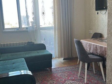 Elan №6320501 - Bakı, Memar Əcəmi m., 2 otaqlı, 70 m², 11/18 mərtəbə