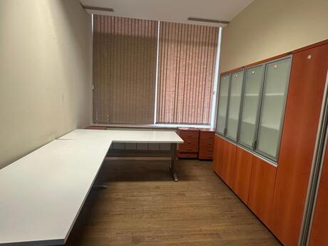 10-комн. офис - м. 28 мая - 303 м²