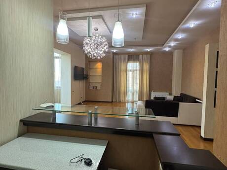 3 rooms · 164 m² · floor 5/15, Sahil