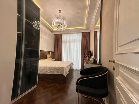 2-комнатная квартира, 55 м², 28 May: 245 000 ₼ 5