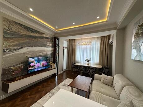 2-комнатная квартира, 55 м², 28 May: 245 000 ₼ 3