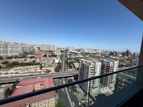 5-комнатная квартира, 250 м², 8 Noyabr: 850 000 ₼ 3