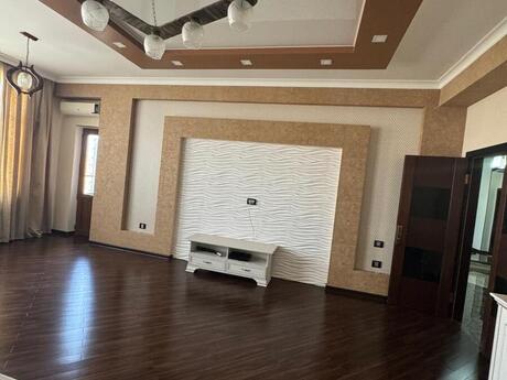 3-room apartment for rent, 153 m², Nizami: 1 600 ₼/mo 4