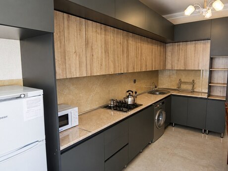 2-комн. новостройка - Насиминский  р. - 70 м²