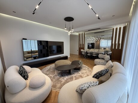 Kirayə 3 otaqlı mənzil, 160 m², Ağ şəhər: 3 500 ₼/ay 5