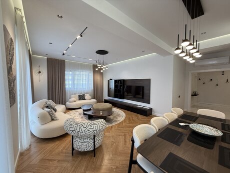 Kirayə 3 otaqlı mənzil, 160 m², Ağ şəhər: 3 500 ₼/ay 4