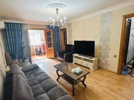 3 otaqlı köhnə tikili - Elmlər Akademiyası m. - 60 m²