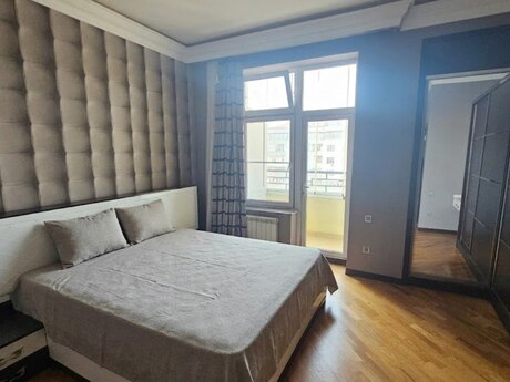 Kirayə 3 otaqlı mənzil, 150 m², 20 Yanvar: 1 000 ₼/ay 3