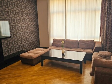 Kirayə 3 otaqlı mənzil, 150 m², 20 Yanvar: 1 000 ₼/ay 2