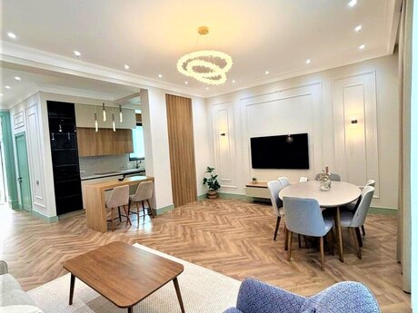 Royal Park kompleksində 5 otaqlı həyət evi kirayə verilir, 200 m², 6 800 AZN/ay, şəkil 5 / 12