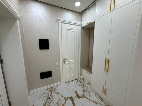 4-room apartment for rent, 200 m², Grand Hayat: 2 500 ₼/mo 5