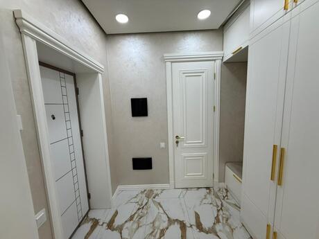 4-room apartment for rent, 200 m², Grand Hayat: 2 500 ₼/mo 4