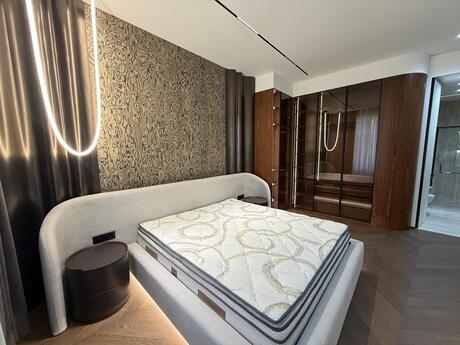 Kirayə 3 otaqlı mənzil, 135 m², Ağ şəhər: 4 000 ₼/ay 2