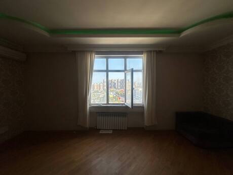3-room apartment, 135 m², 20 Yanvar: 290 000 ₼ 2