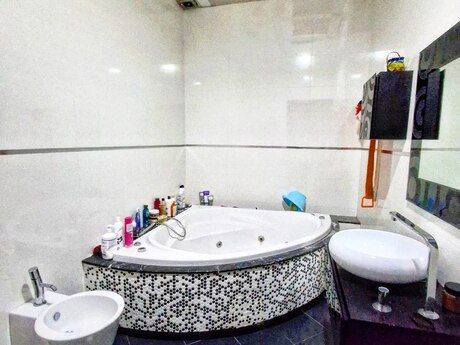 4 otaqlı mənzil, 172 m², Gənclik: 438 000 ₼ 5