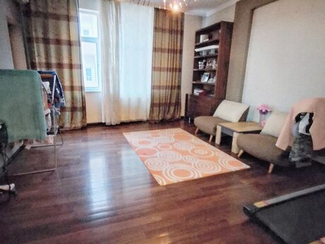 4 otaqlı mənzil, 172 m², Gənclik: 438 000 ₼ 2