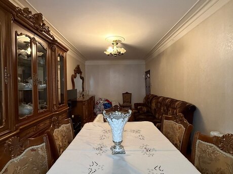 4-комн. · 95 m² · 4/5 этаж, Həzi Aslanov