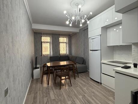 Elan №6321794 - Bakı, Nizami m., 2 otaqlı, 70 m², 3/16 mərtəbə
