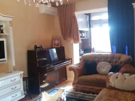 Elan №6321964 - Bakı, Elmlər Akademiyası m., 2 otaqlı, 60 m², 5/5 mərtəbə