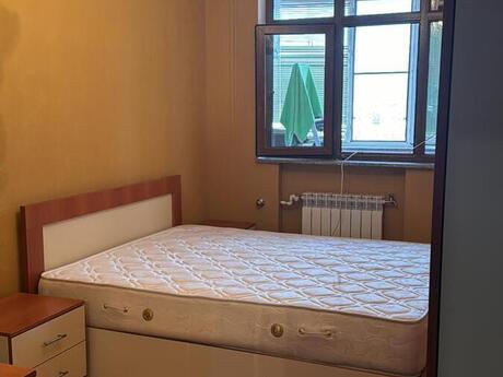Kirayə 3 otaqlı mənzil, 75 m², 8 Noyabr: 900 ₼/ay 3