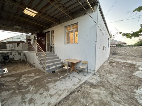 4 otaqlı həyət evi, 140 m², Binə: 90 000 ₼ 3