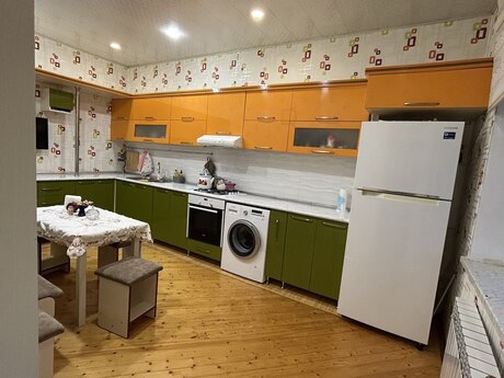 4 otaqlı həyət evi, 140 m², Binə: 90 000 ₼ 2