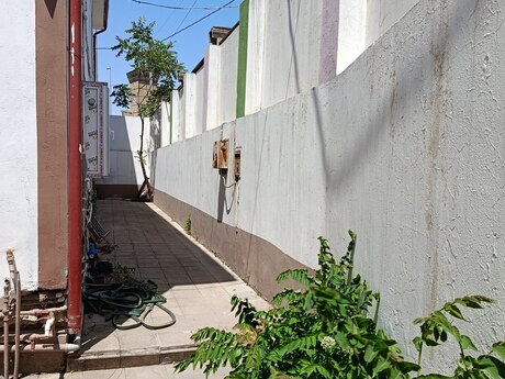 10 otaqlı həyət evi/bağ evi - Sabunçu r. - 450 m²