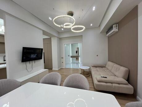 Аренда: 3-комнатная квартира, 140 м², Ağ şəhər: 2 500 ₼/мес 2