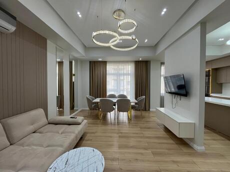 Elan №6322423 - Bakı, Ağ şəhər q., 3 otaqlı, 140 m², 4/7 mərtəbə