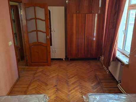 2 otaqlı köhnə tikili - Nəsimi r. - 60 m²