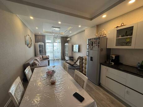 3-room apartment, 81 m², Elmlər Akademiyası: 300 000 ₼ 2