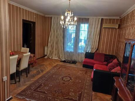 Продаётся 3-комнатная квартира в старом фонде, Sahil, 100 м², 300 000 AZN, фото 2 / 12