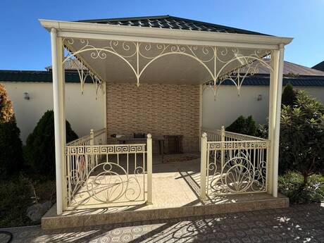 5 otaqlı həyət evi/bağ evi - Gəncə - 400 m²