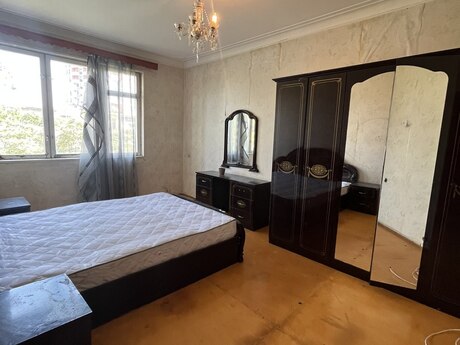Elan №6323191 - Bakı, Memar Əcəmi m., 3 otaqlı, 70 m², 4/5 mərtəbə