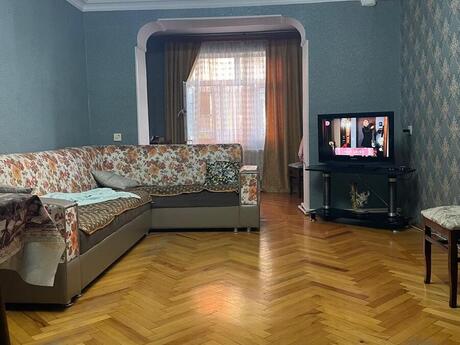 Elan №6323242 - Bakı, Elmlər Akademiyası m., 3 otaqlı, 75 m², 3/5 mərtəbə
