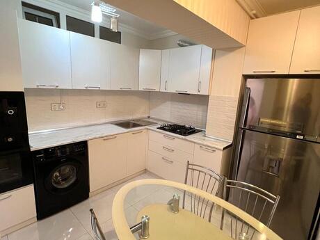 Elan №6323297 - Bakı, İnşaatçılar m., 3 otaqlı, 90 m², 8/9 mərtəbə