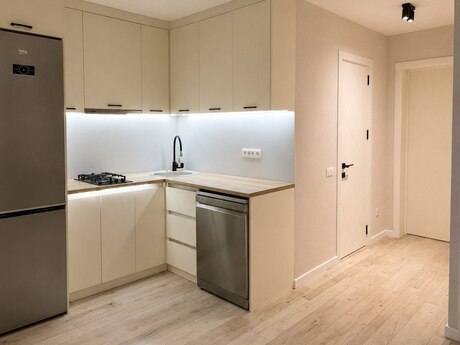 1 otaq · 50 m² · 4/4 mərtəbə, Sahil
