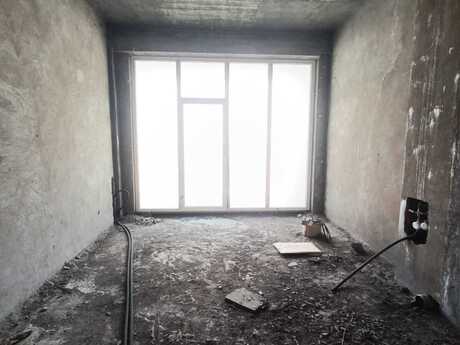 4 otaqlı mənzil, 255 m², 28 May: 635 000 ₼ 4